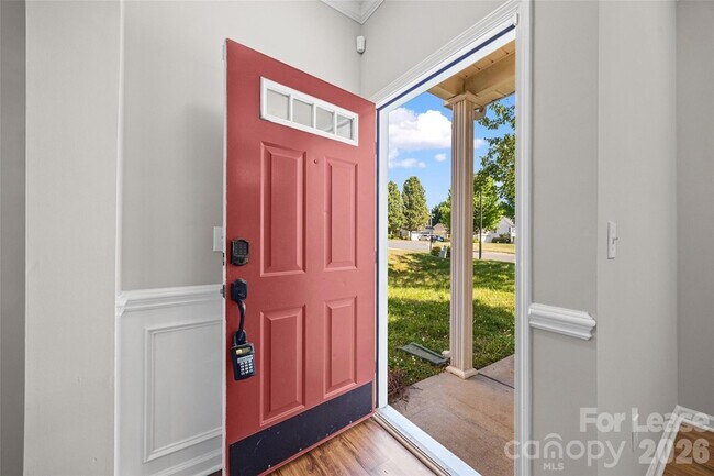 Foto del edificio - 2330 Mirage Pl