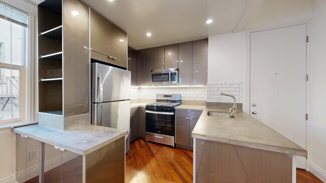 Foto del edificio - 1048 Pacific Ave