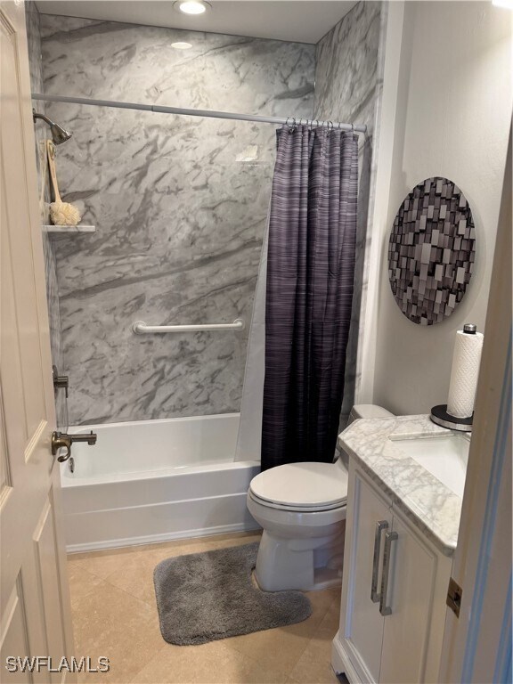 Foto del edificio - 15890 Delasol Ln