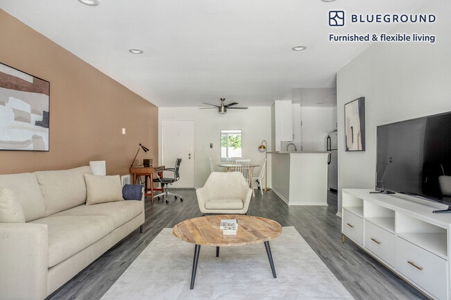 Building Photo - 17250 Sunset Blvd