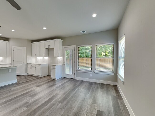 Foto del edificio - 4002 Agnes St