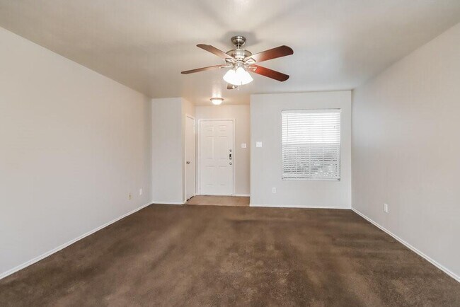 Building Photo - 16830 Perryton Ln