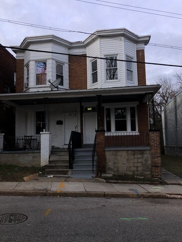 Foto del edificio - 706 E 43rd St