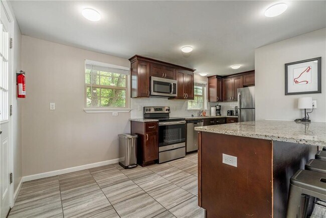 Foto del edificio - 1578 Garland Ave