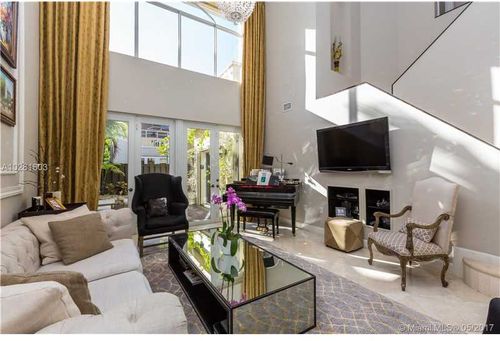 Foto del edificio - 19464 39th Ave