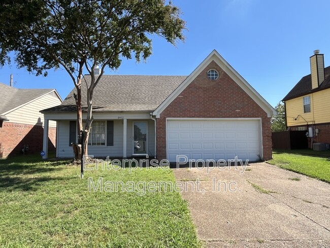 Photo - 8452 Creek Front Dr House