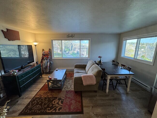 Foto del edificio - 1337 NW Hall Dr
