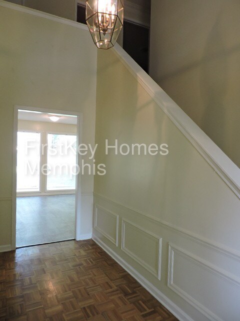 Building Photo - 6889 N Hedgewall Cir