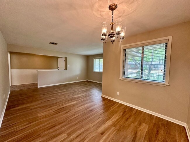 Building Photo - 5925 Caldwell Dr