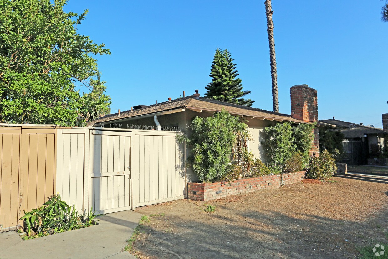 Building Photo - 12121 Adrian St