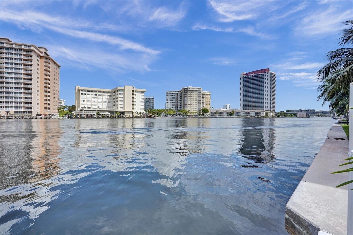 1913 S Ocean Dr Unit 202, Hallandale Beach, FL 33009 Condo for Rent