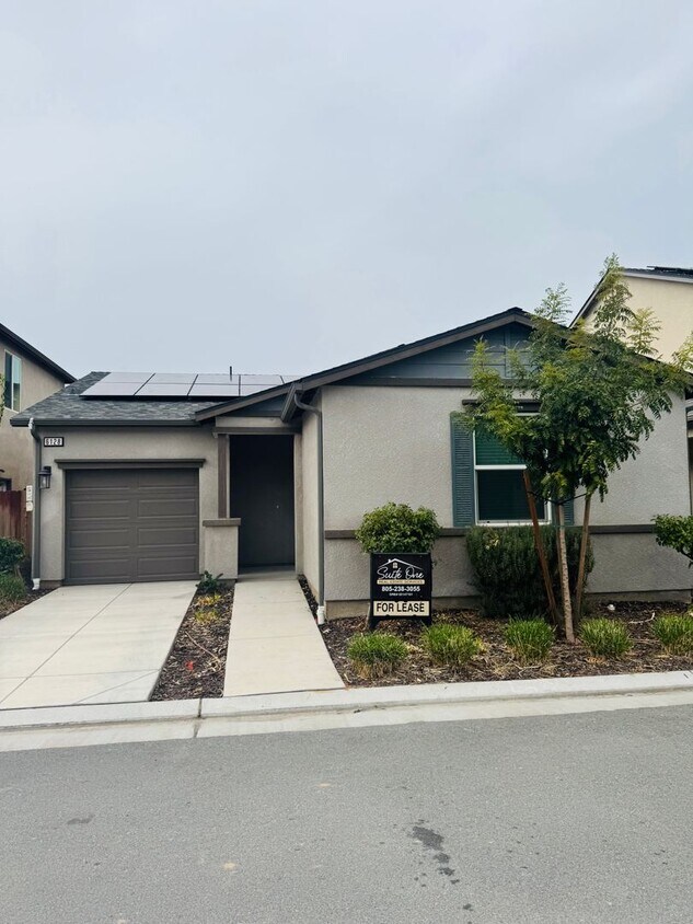 Foto principal - Single Family Home