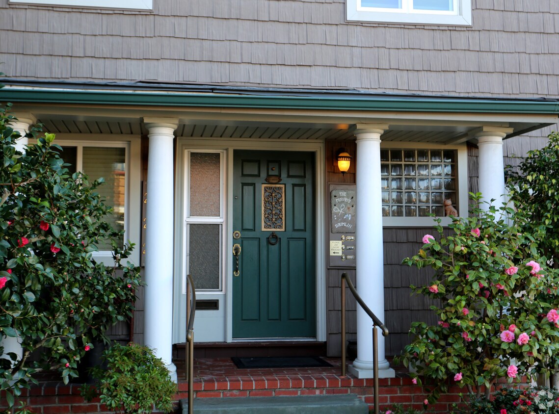 Building Photo - 2618 Janis Cir