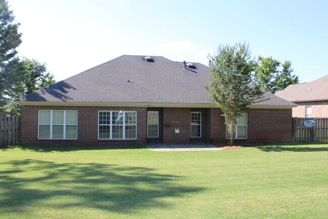Building Photo - Home for Rent in Deer Creek!