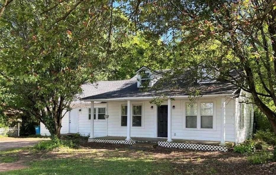 Foto principal - 3025 Maysville Rd