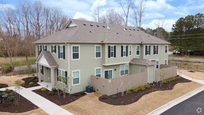 Building Photo - The Woodlands at Western Branch