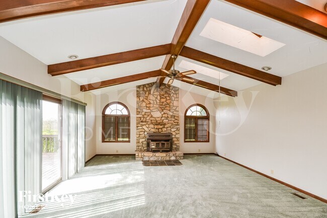 Foto del edificio - 5668 Eagle Nest Ct