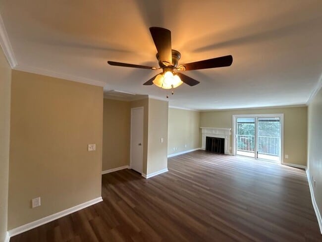 Building Photo - T.R. Lawing Realty Property