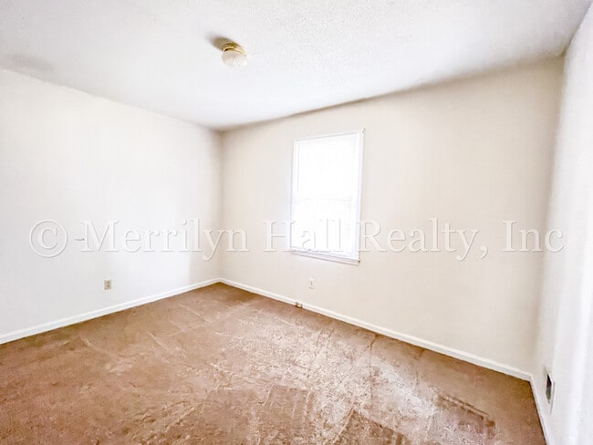 Foto del edificio - 225 Stirlington Rd