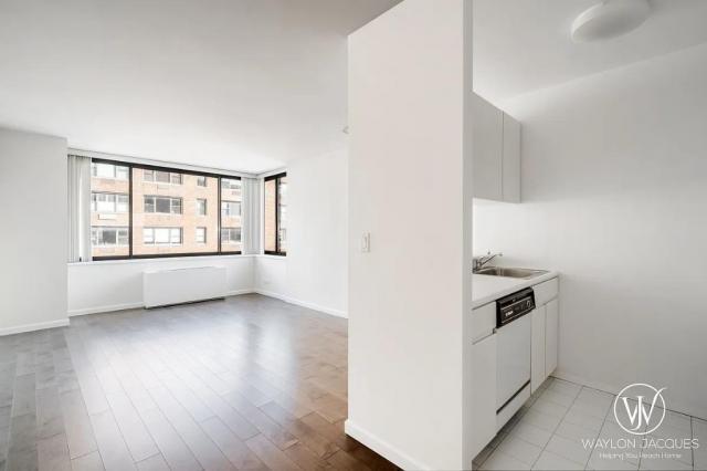 Foto del edificio - 1 bedroom in New York NY 10065