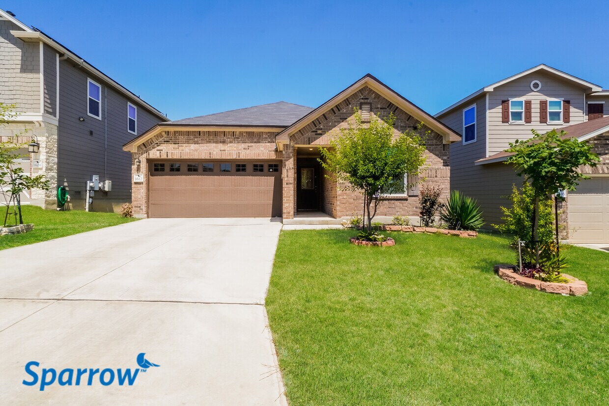 Foto principal - 1612 Iron Creek