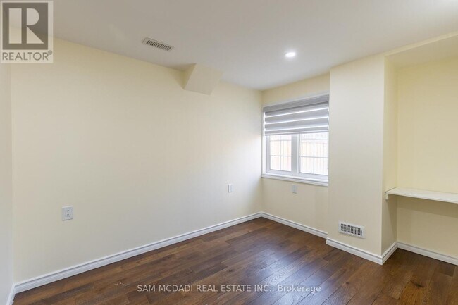 Photo du bâtiment - 841 Magnolia Tsse.