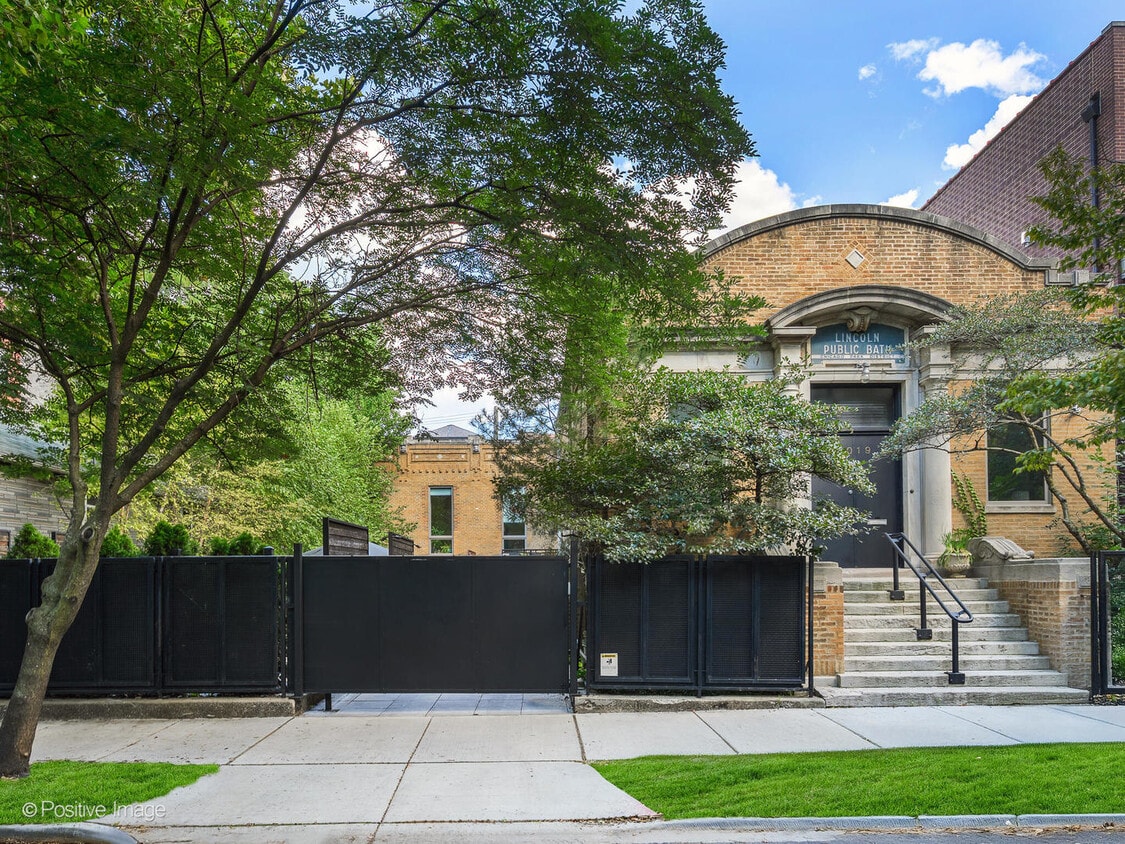 Foto principal - 1019 N Wolcott Ave