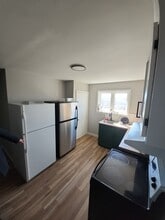 Building Photo - 27-27 Brule St