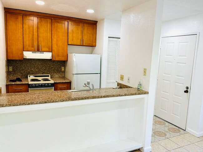 Building Photo - 73 Castlebridge Dr