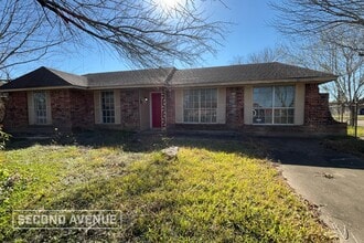 Building Photo - 3302 Charriton Dr