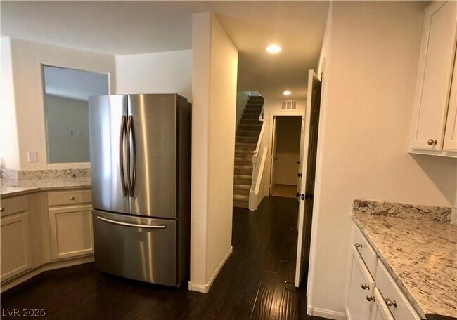Foto del edificio - 10633 Upper Laurel St