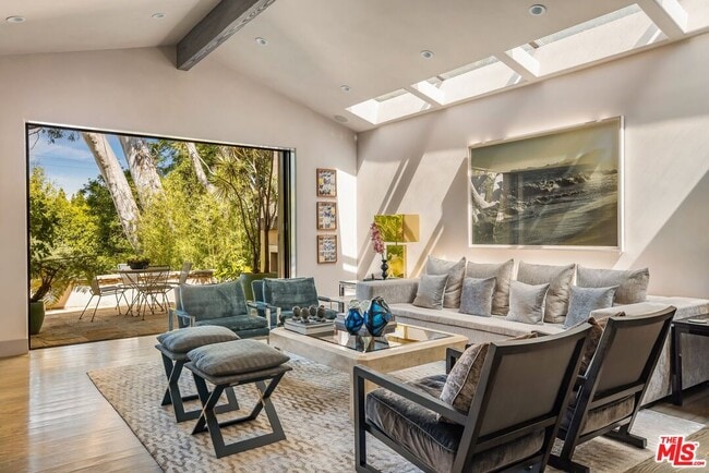 Building Photo - 1424 Oriole Dr