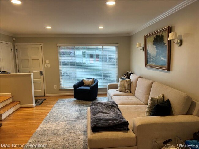 Foto del edificio - 383 W Brown St