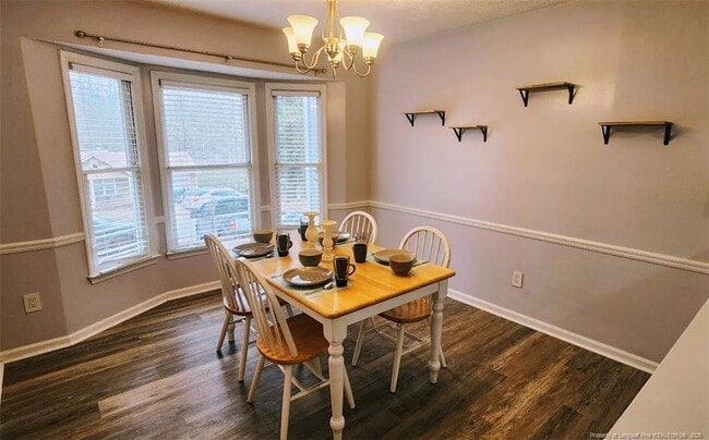 Foto del edificio - 912 Kennesaw Dr