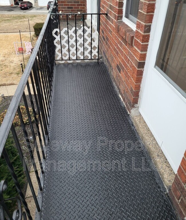 Foto del edificio - 9 Jeffrey Rd