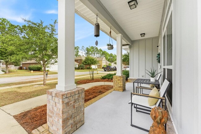 Foto del edificio - 374 Lilly Bell Ln