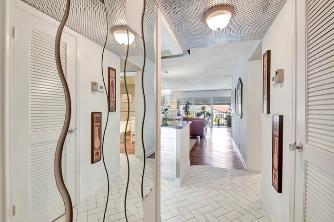 Foto del edificio - 4070 Tivoli Ct