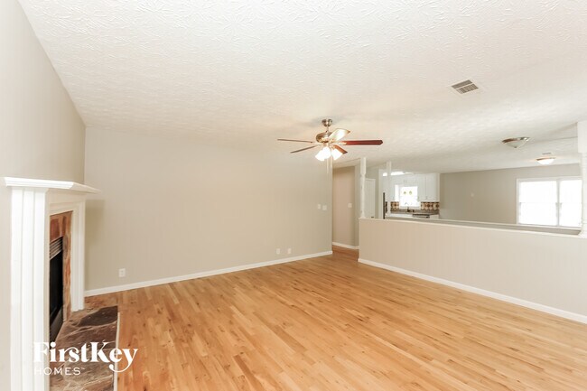 Foto del edificio - 4945 Bent Creek Ct