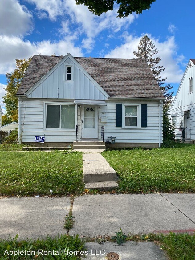 3 br, 1 bath House 5119 N 51st Blvd House Rental in Milwaukee, WI