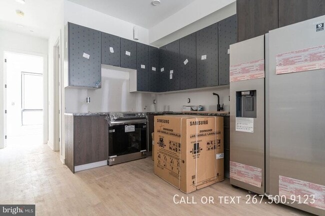 Photo - 1306 N Front St Apartment