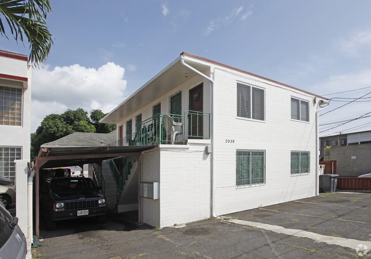 Building Photo - Beretania Street Apartments