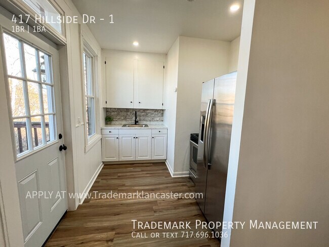 Building Photo - Beautifully Updated 1 Bedroom