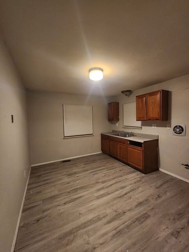 Foto del edificio - Holmes1644