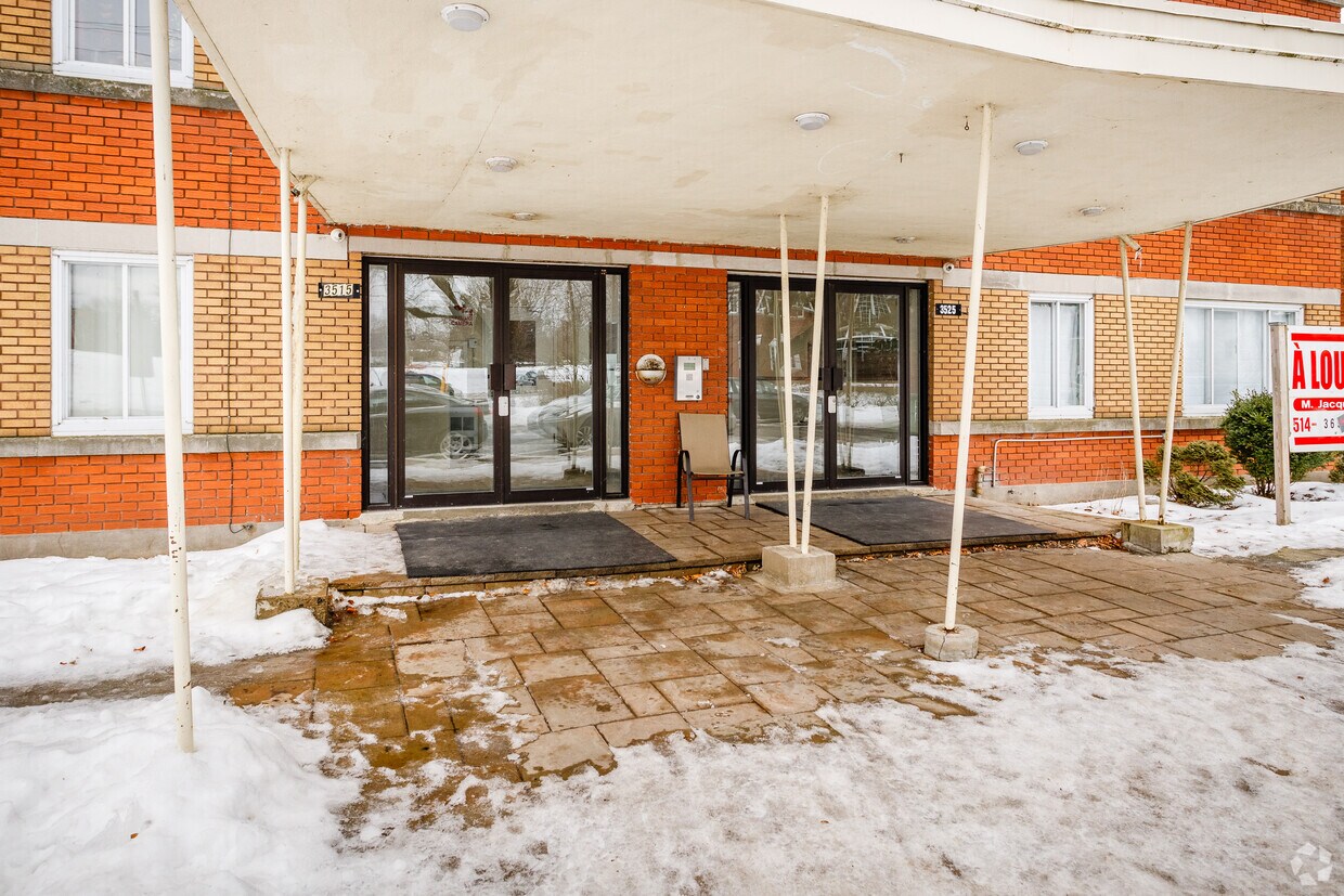 Building Photo - 3515 St Du Fort-Rolland