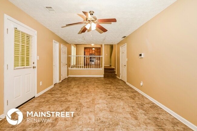 Building Photo - 20 Woodside Ct