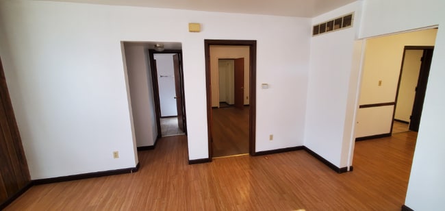 Foto del edificio - 2203 Gaebler Ave