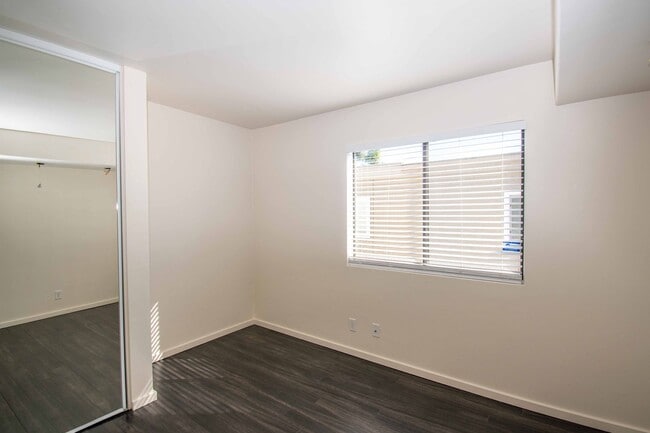 Building Photo - 3744 Pershing Ave