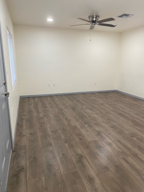 Building Photo - 525 W Nebraska St