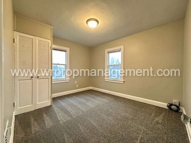 Foto del edificio - 2415 Georgetown Ave
