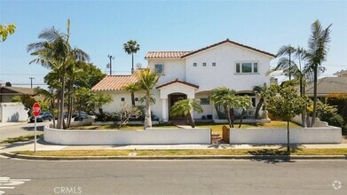 Building Photo - 1660 Catalina Ave